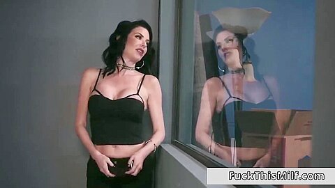 Does More Than A Background Check On Her New Tenant Markus Dupree