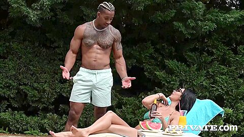 Hot Ass Opoo – Anissa Kate